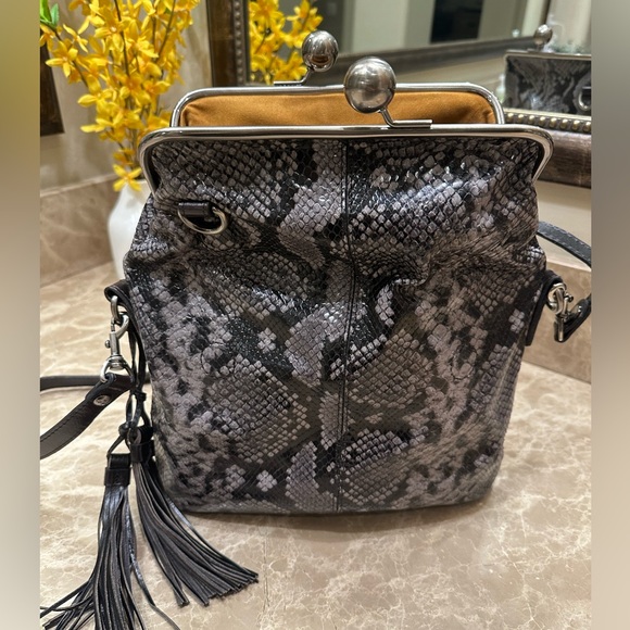 Patricia Nash Leather wide mouth Livata Kisslock Embossed Crossbody Smoke Python - Picture 13 of 16